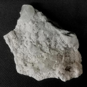 Apophyllit auf Zeolith