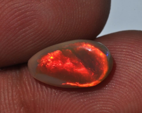 Dark Welo Magic Opal