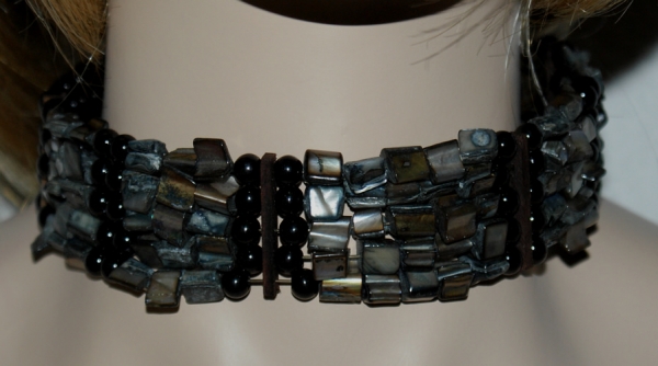Pacific Ethnic Halsband