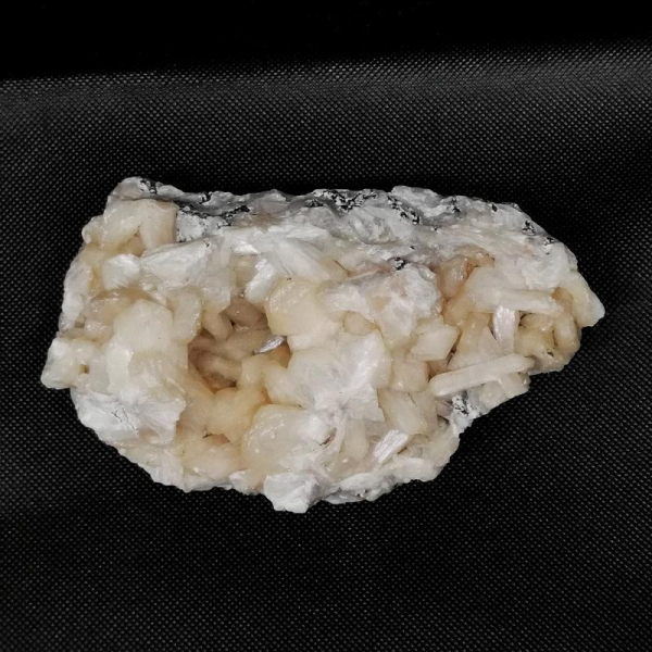 Stilbit mit Apophyllit