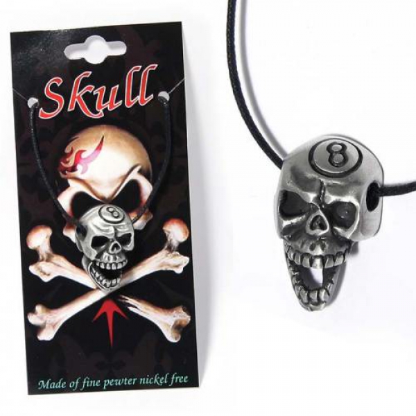8 Skull Halskette