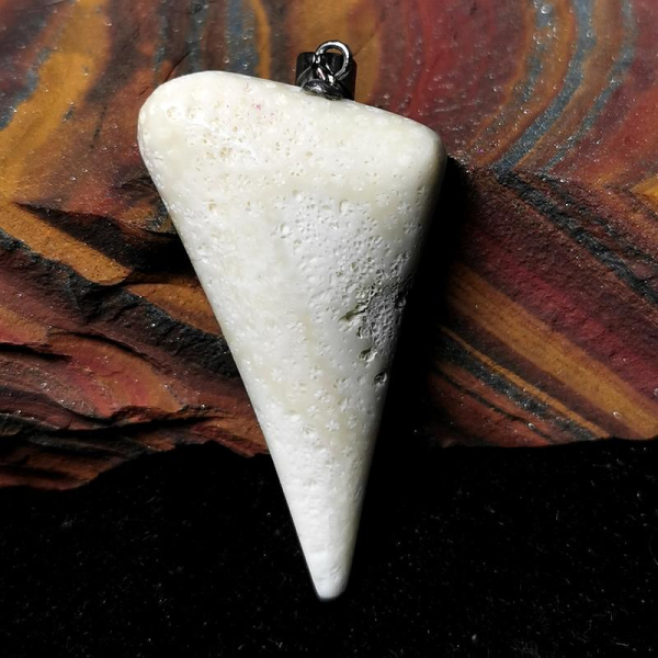 Weisse Koralle Anhänger